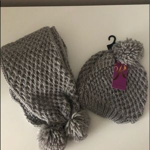Hat and scarf set